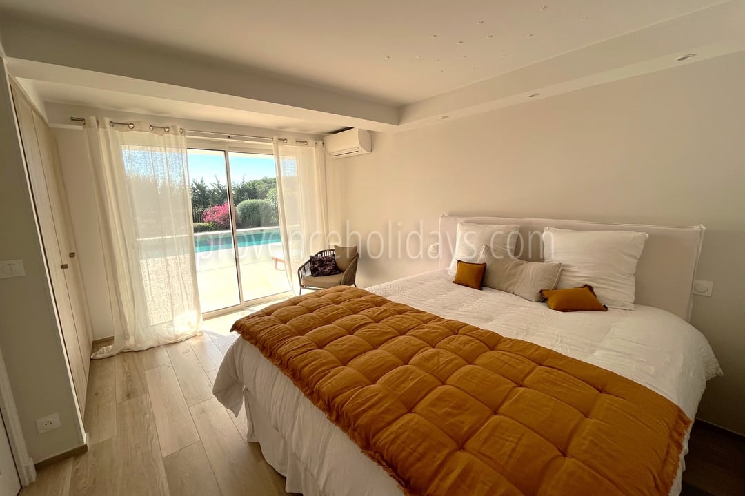 34 - Villa Luminara: Villa: Bedroom