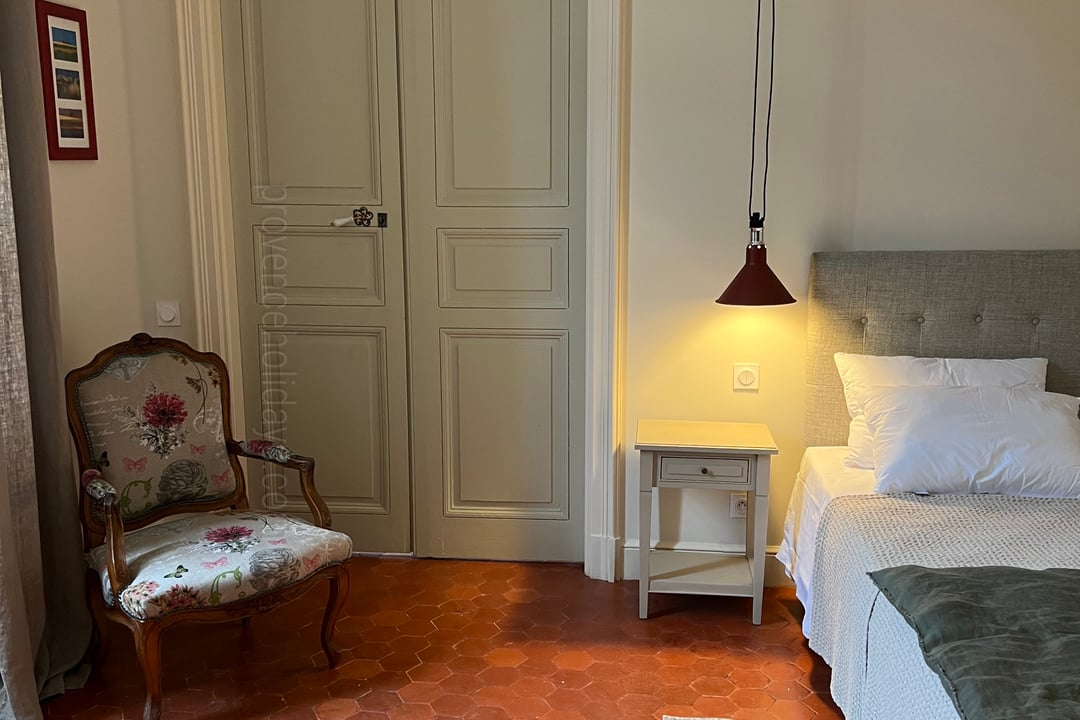 14 - La Maison Bourgeoise: Villa: Bedroom