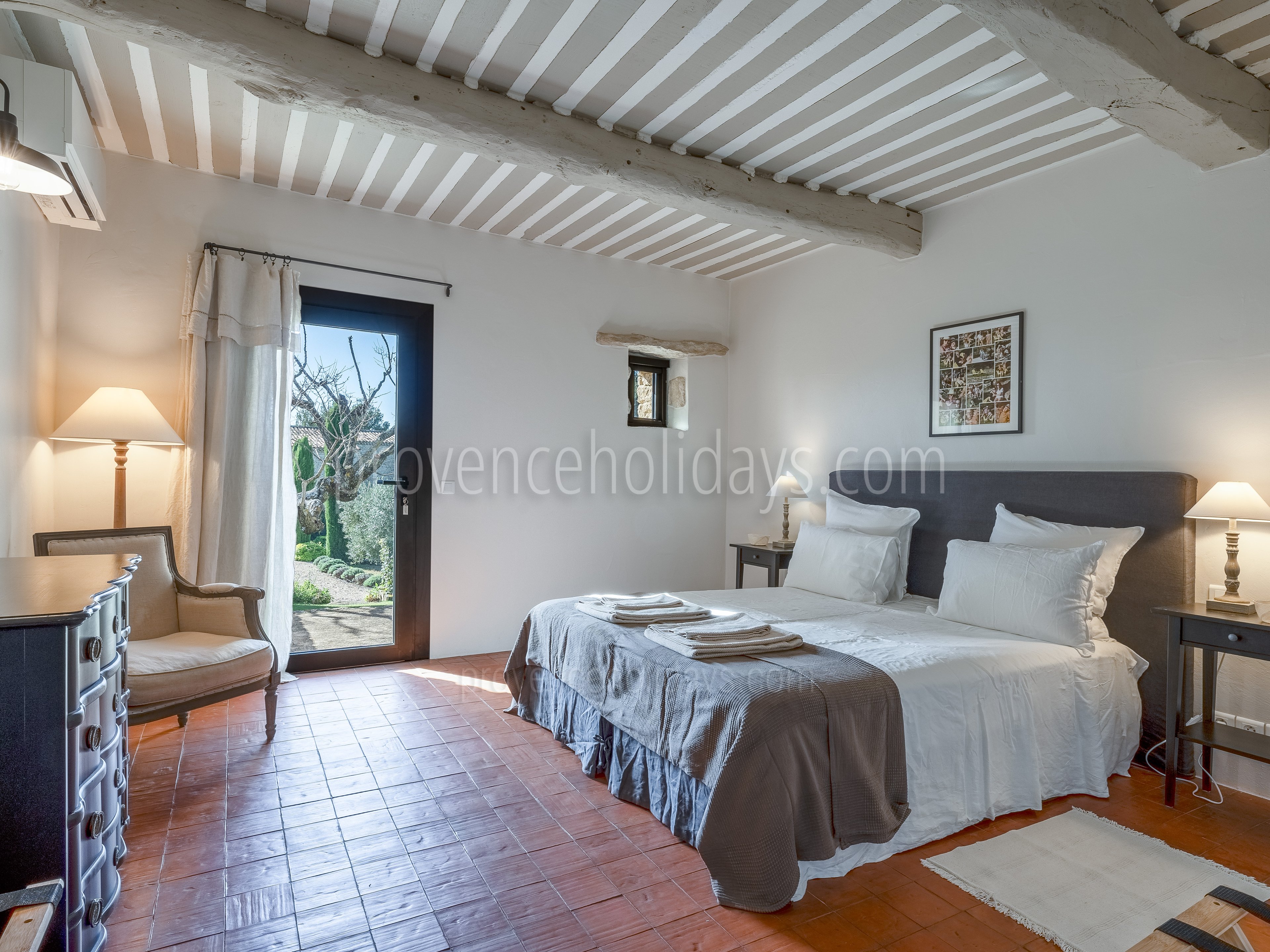 19 - L\'Amandière: Villa: Bedroom