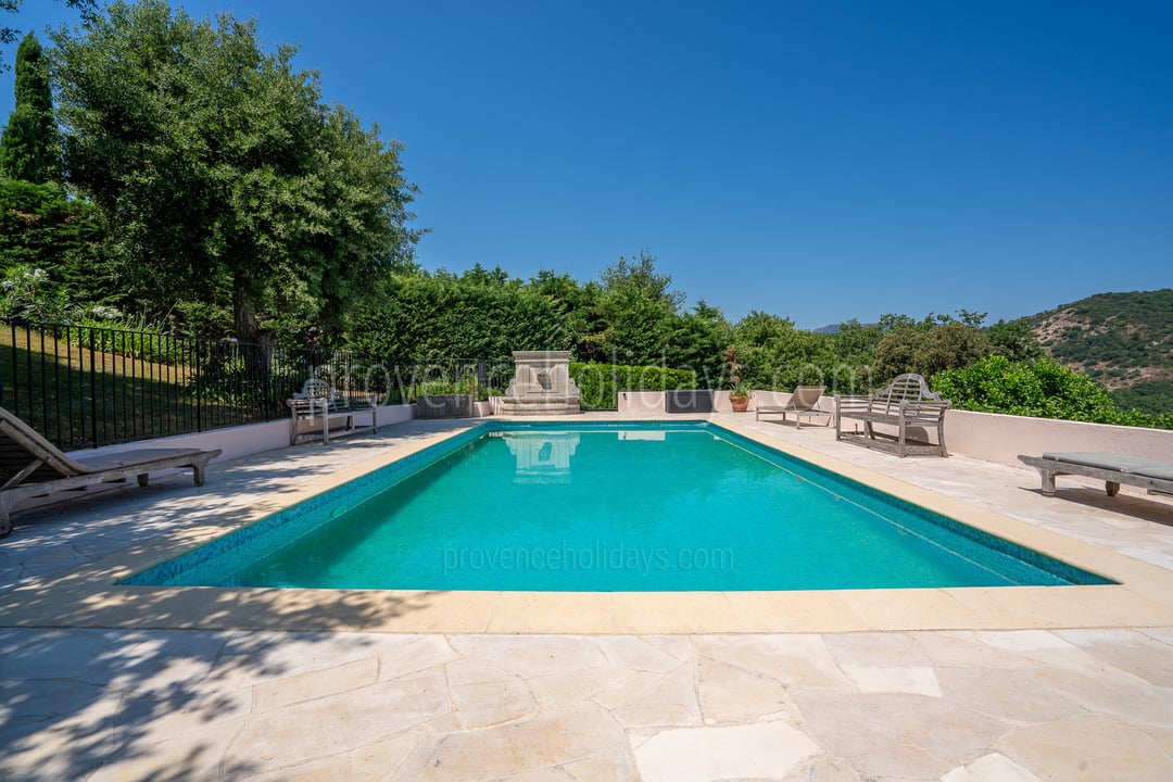 Provencal villa with swimming pool and breathtaking sea views 6 - Villa Castelas: Villa: Pool