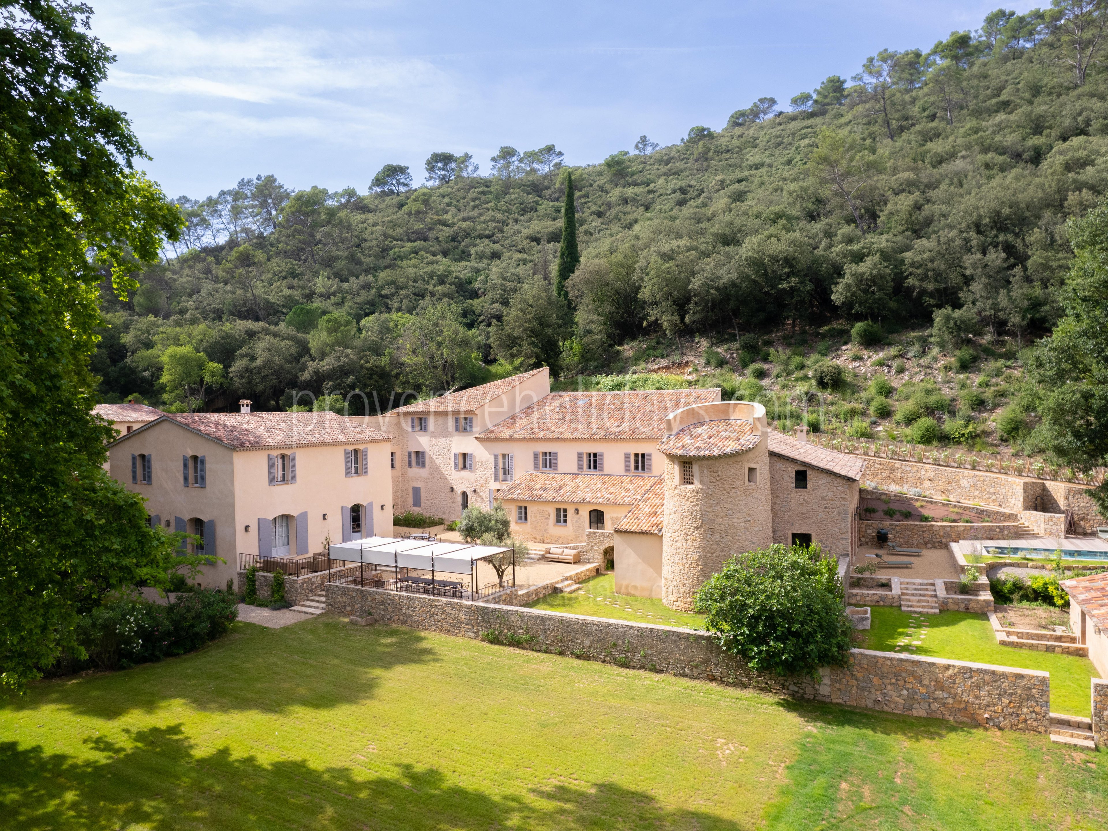 1 - Domaine d\'Isabelle: Villa: Exterior