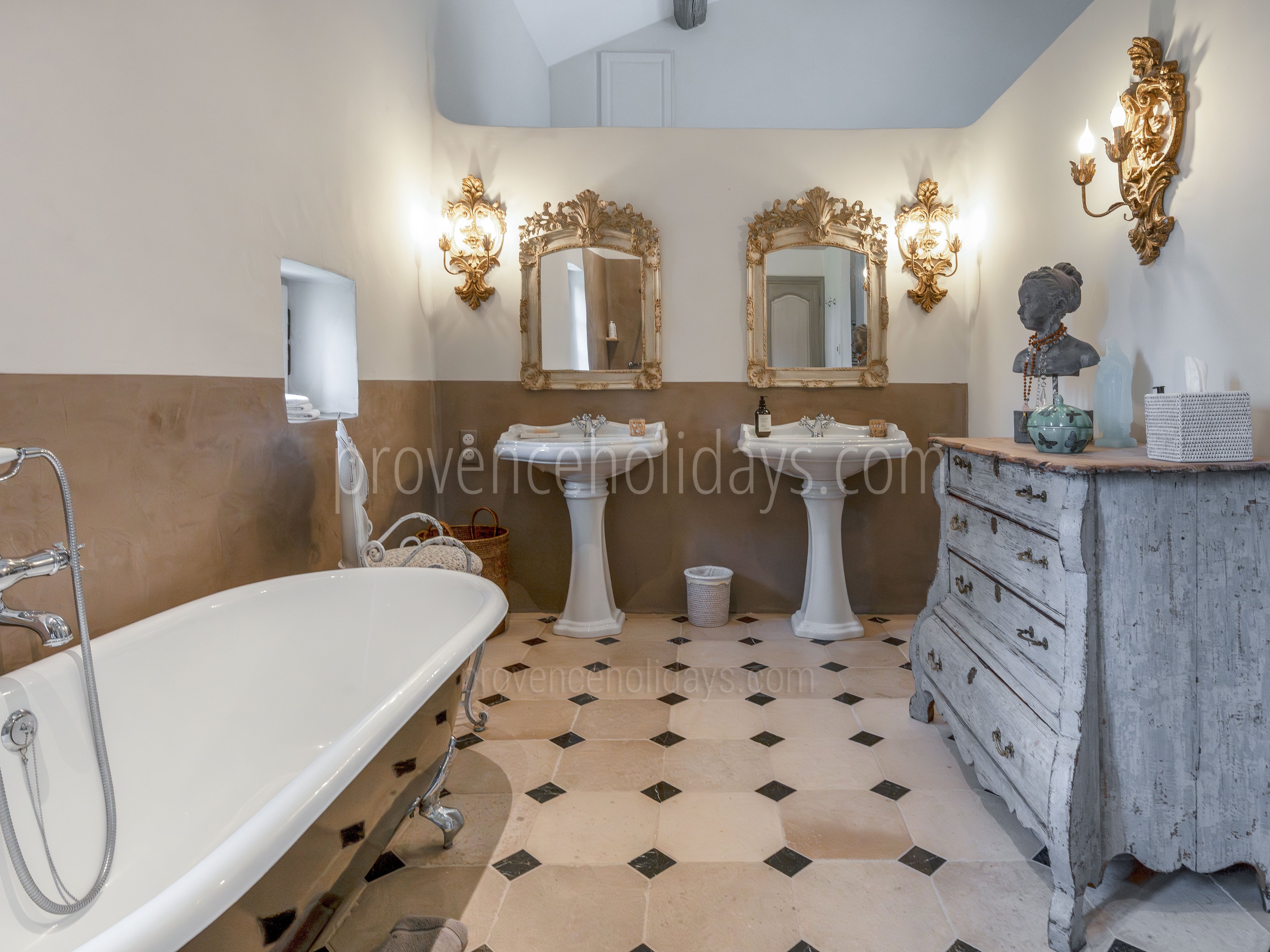 45 - La Bastide Incarnat: Villa: Bathroom 5