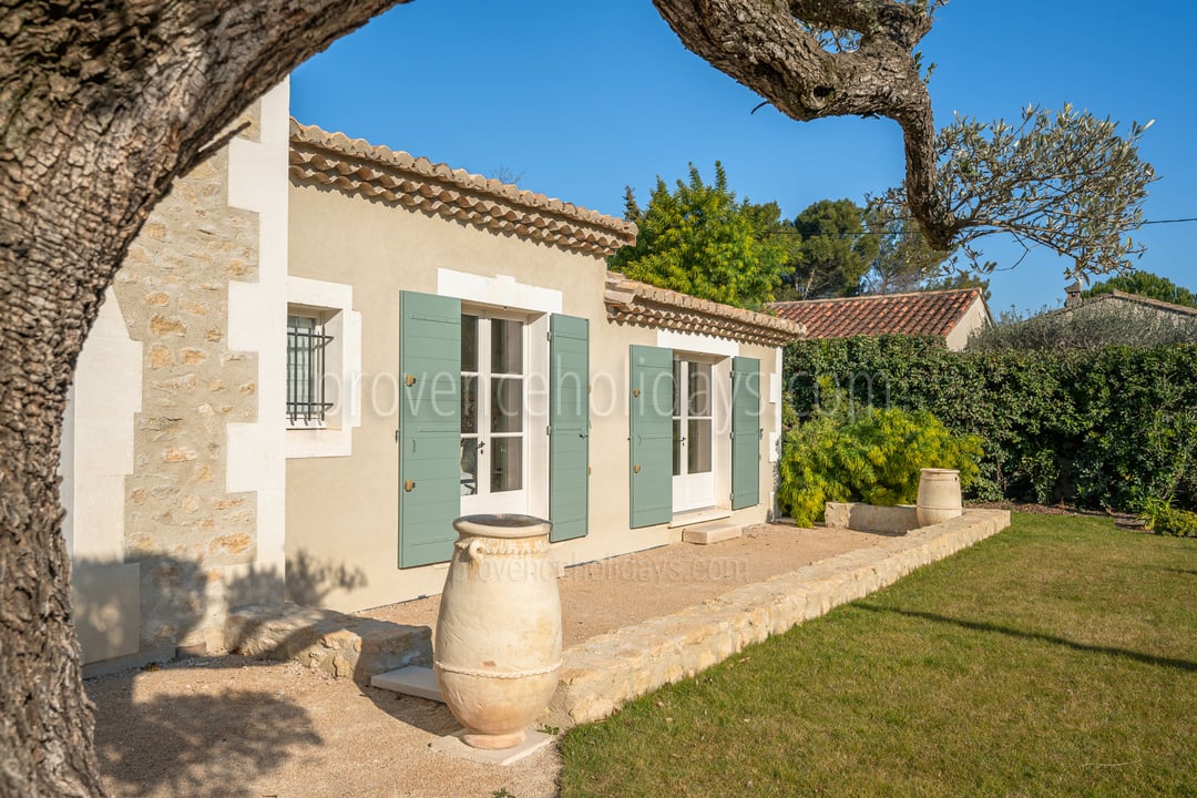 41 - Mas Lucie: Villa: Exterior