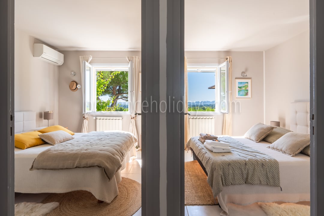 49 - La Pinède: Villa: Bedroom