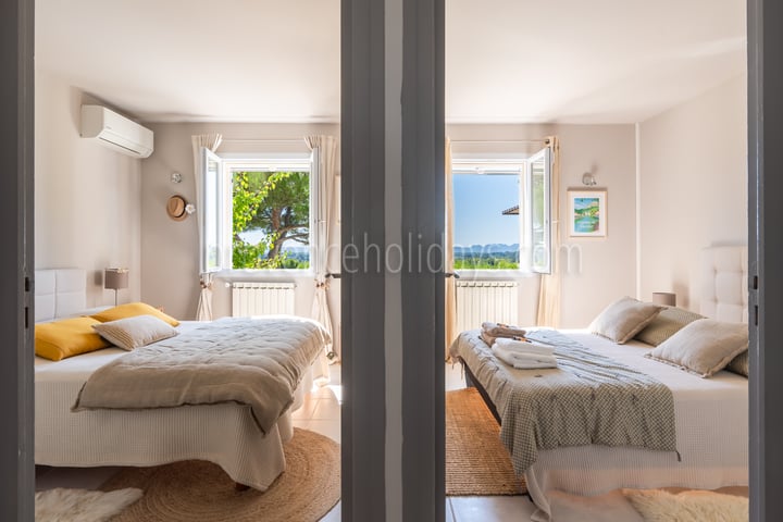 49 - La Pinède: Villa: Bedroom