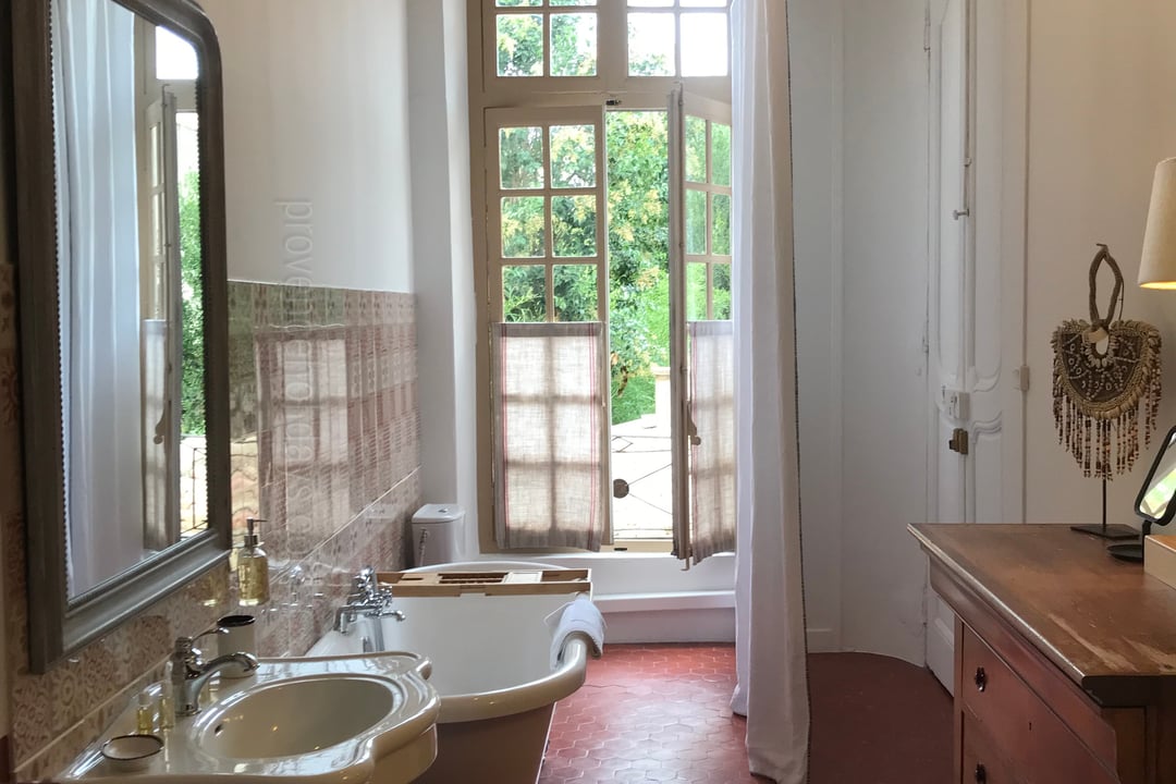 79 - Cloître Jean Roux: Villa: Bathroom