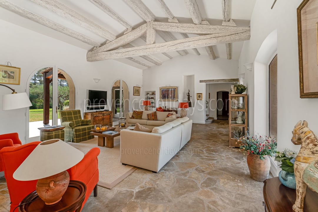 9 - Bastide des Figuiers: Villa: Interior