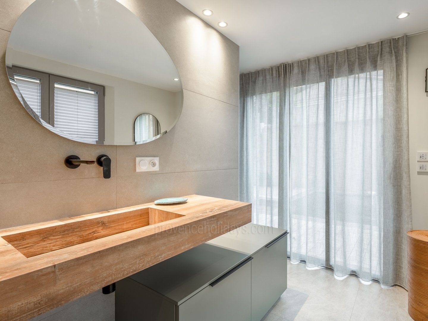 23 - Côté Sorgue: Villa: Bathroom