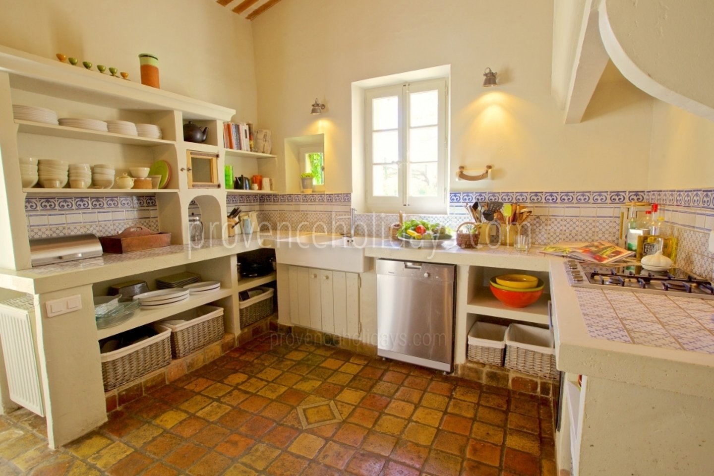 20 - Mas des Lavandes: Villa: Interior