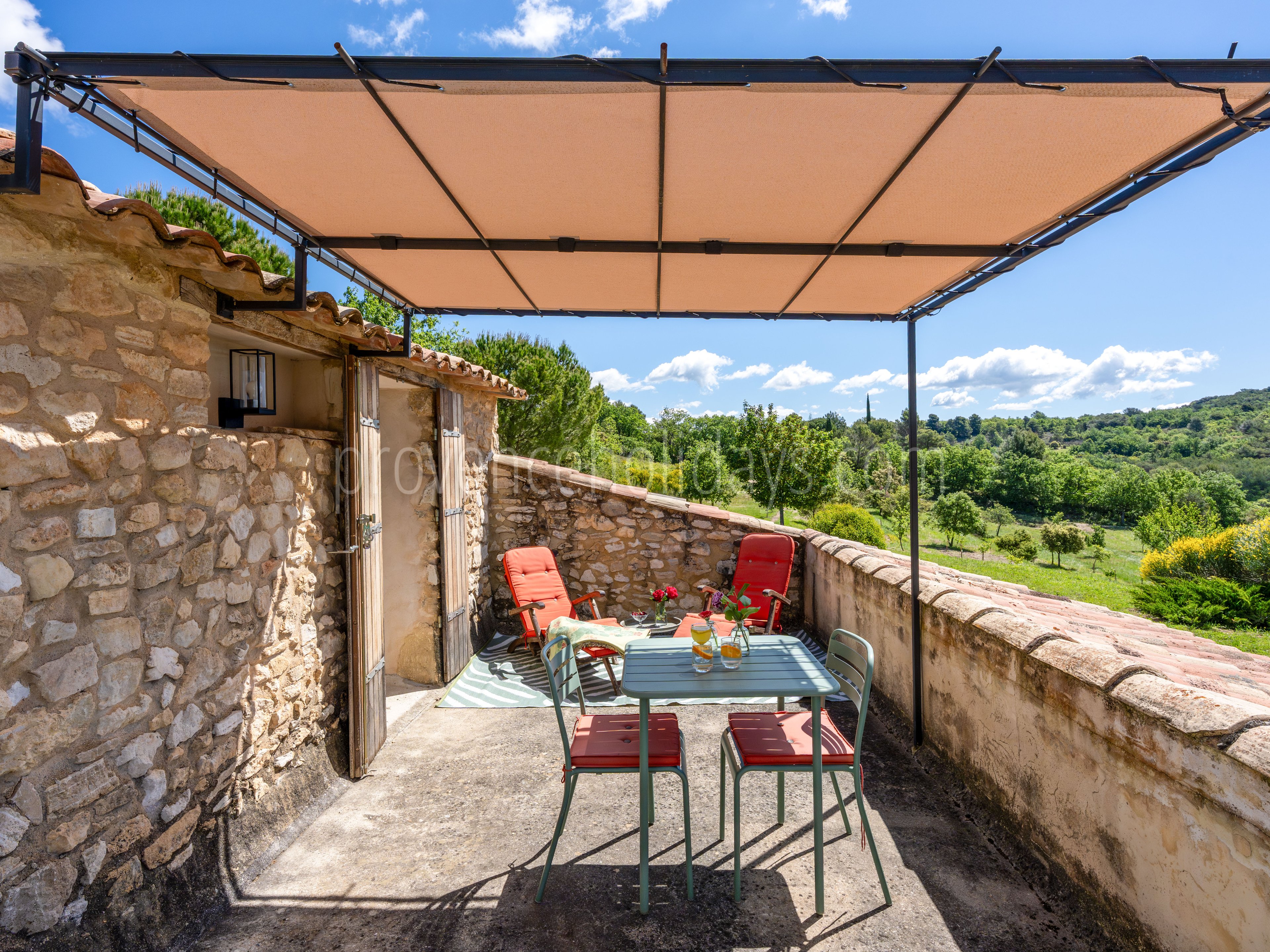 26 - Mas des Brumes: Villa: Exterior