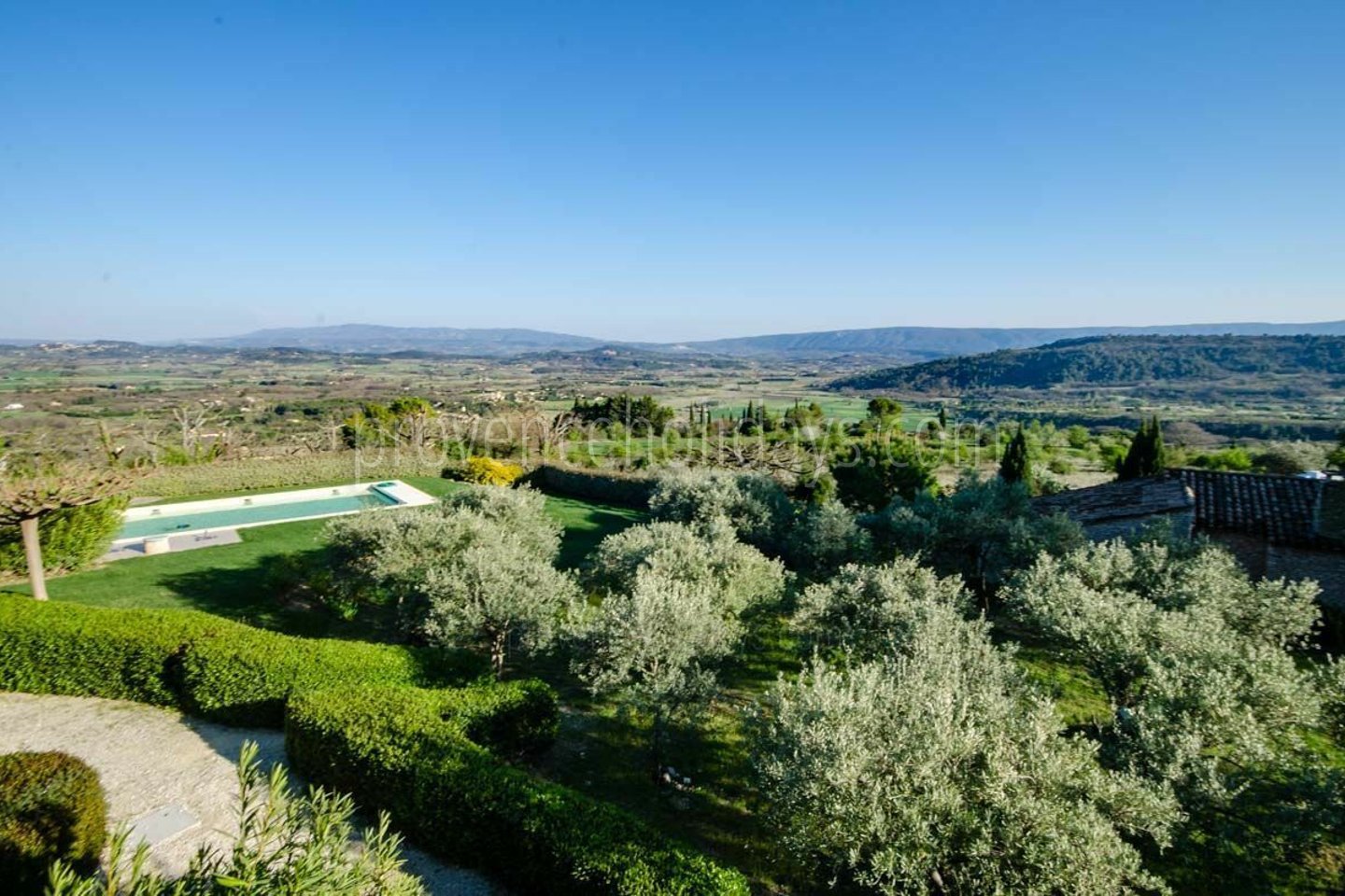 9 - Le Mas de Gordes: Villa: Exterior