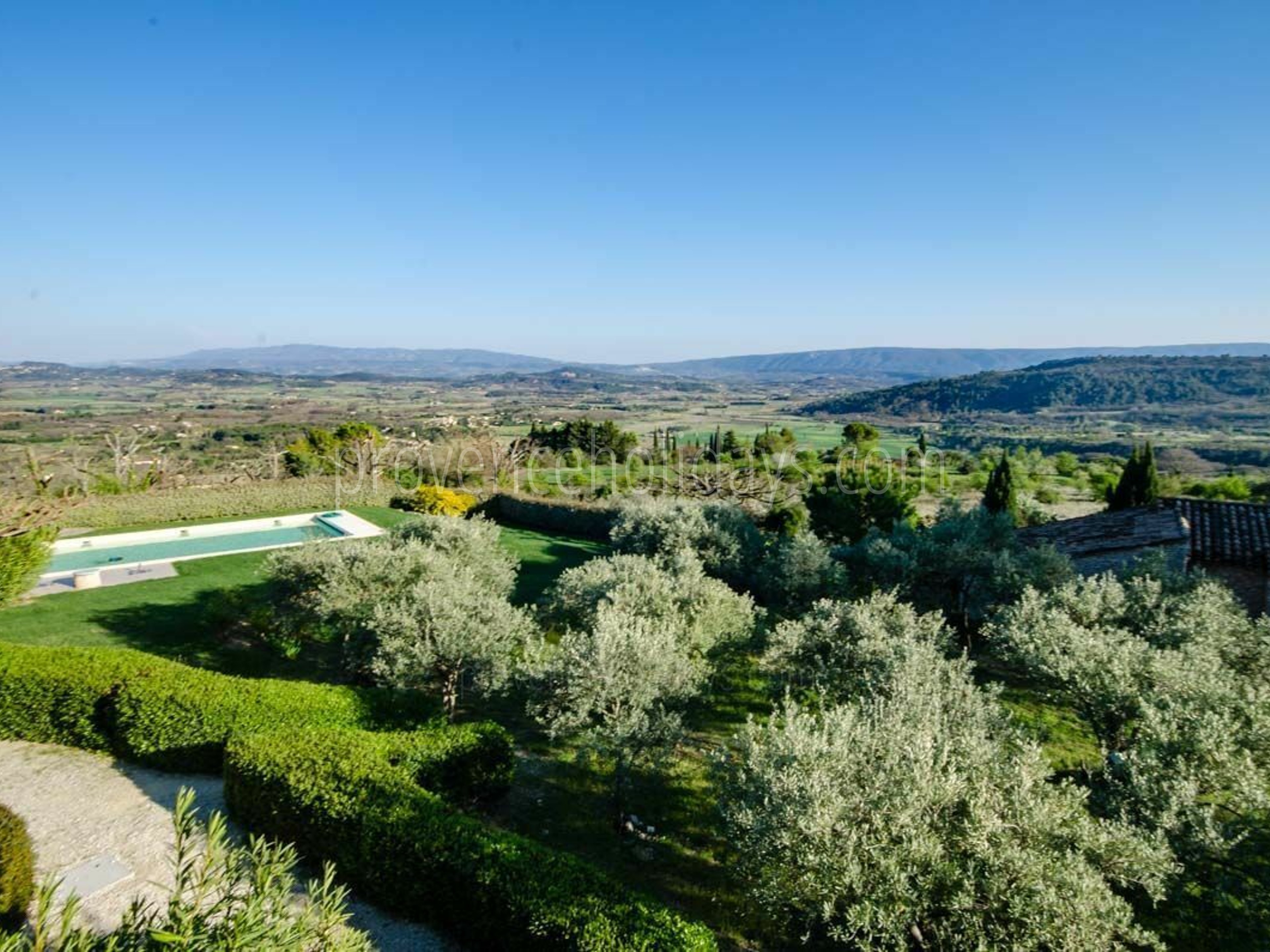 9 - Le Mas de Gordes: Villa: Exterior