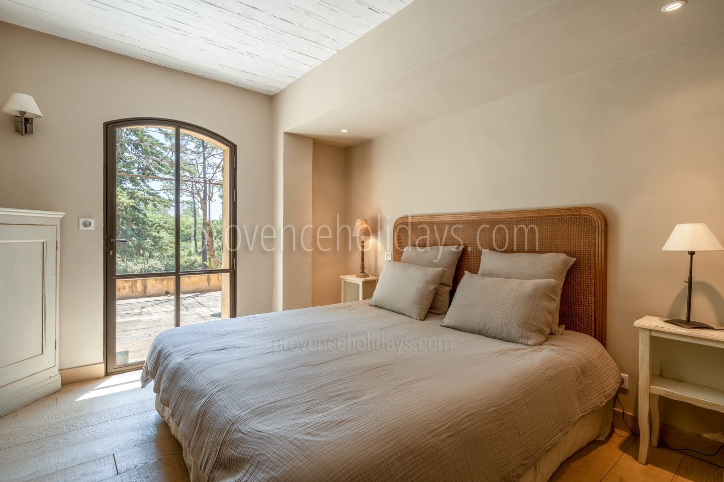 7 - La Maison des Ocres: Villa: Bedroom