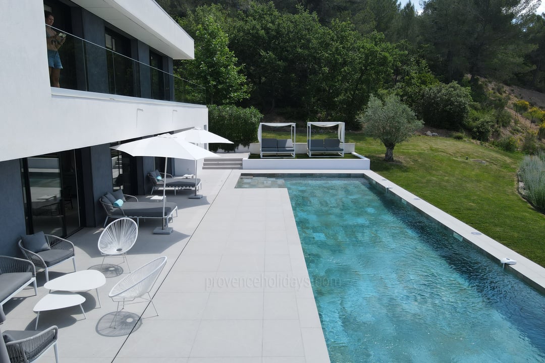 4 - Villa Calishia: Villa: Pool