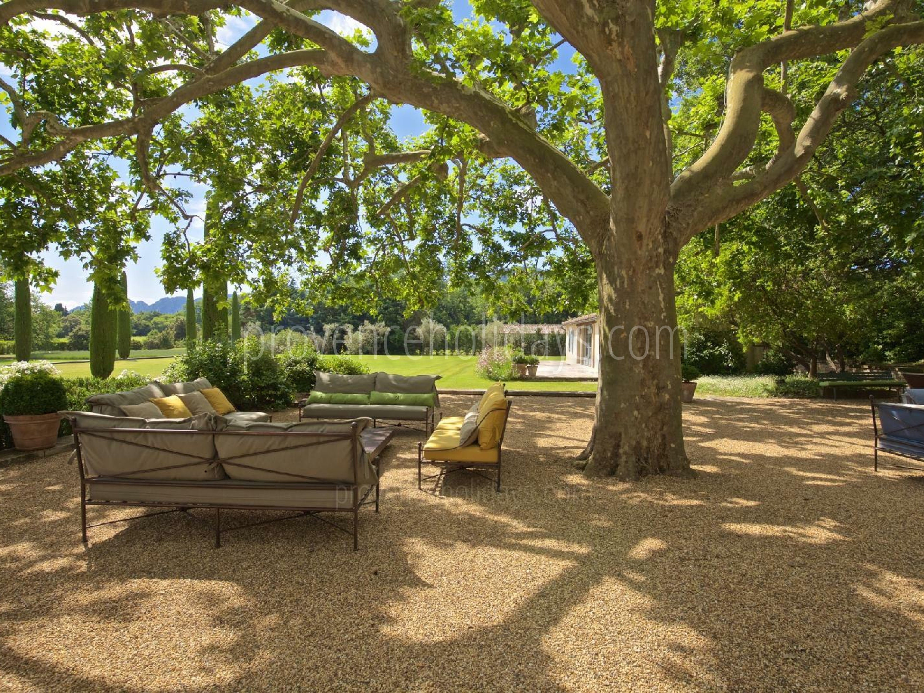 15 - Mas Provence: Villa: Exterior