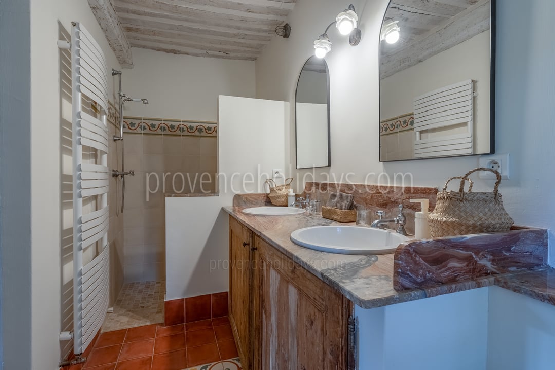 51 - La Bastide Neuve: Villa: Bathroom