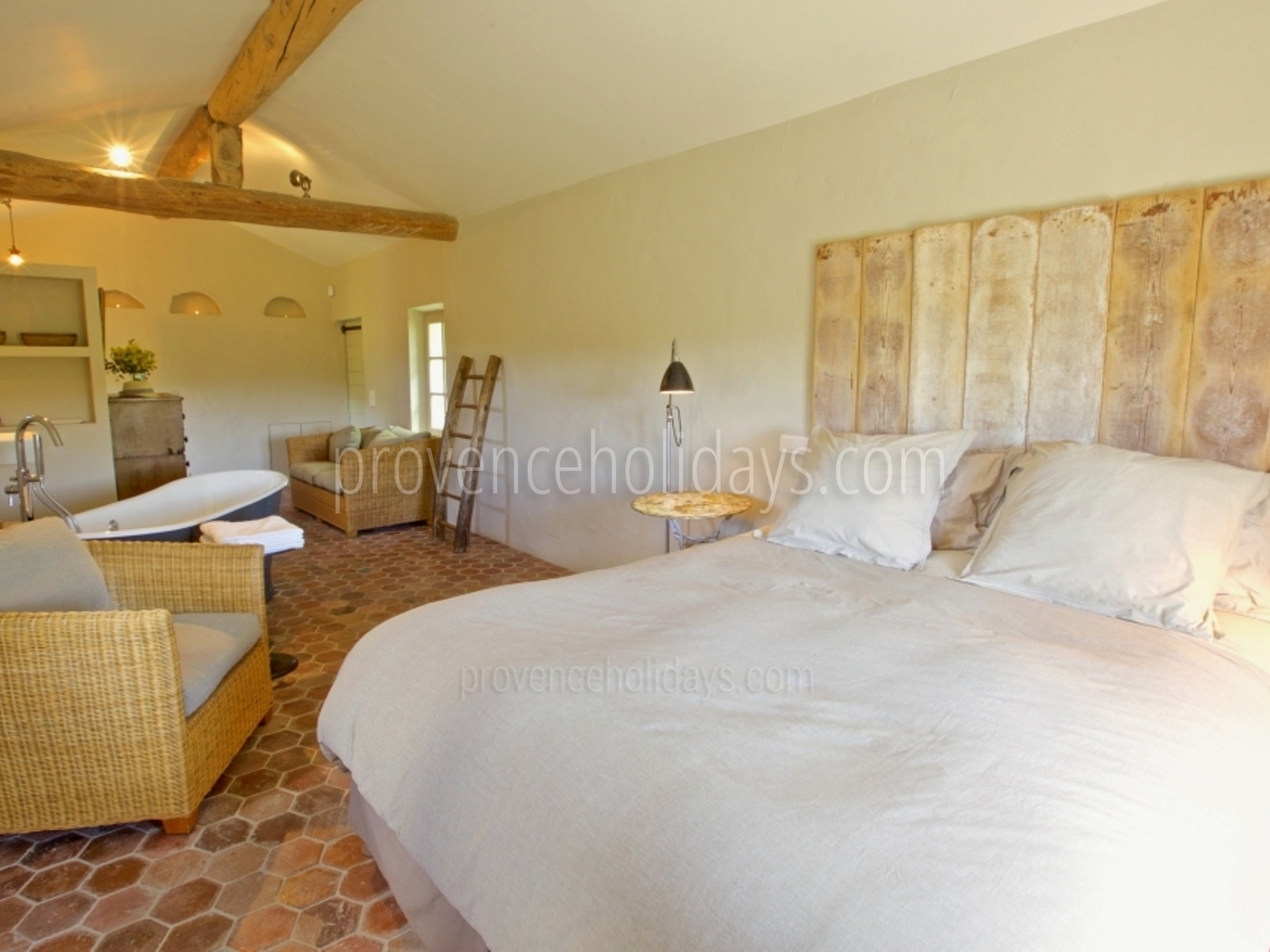 55 - Mas des Lavandes: Villa: Bedroom