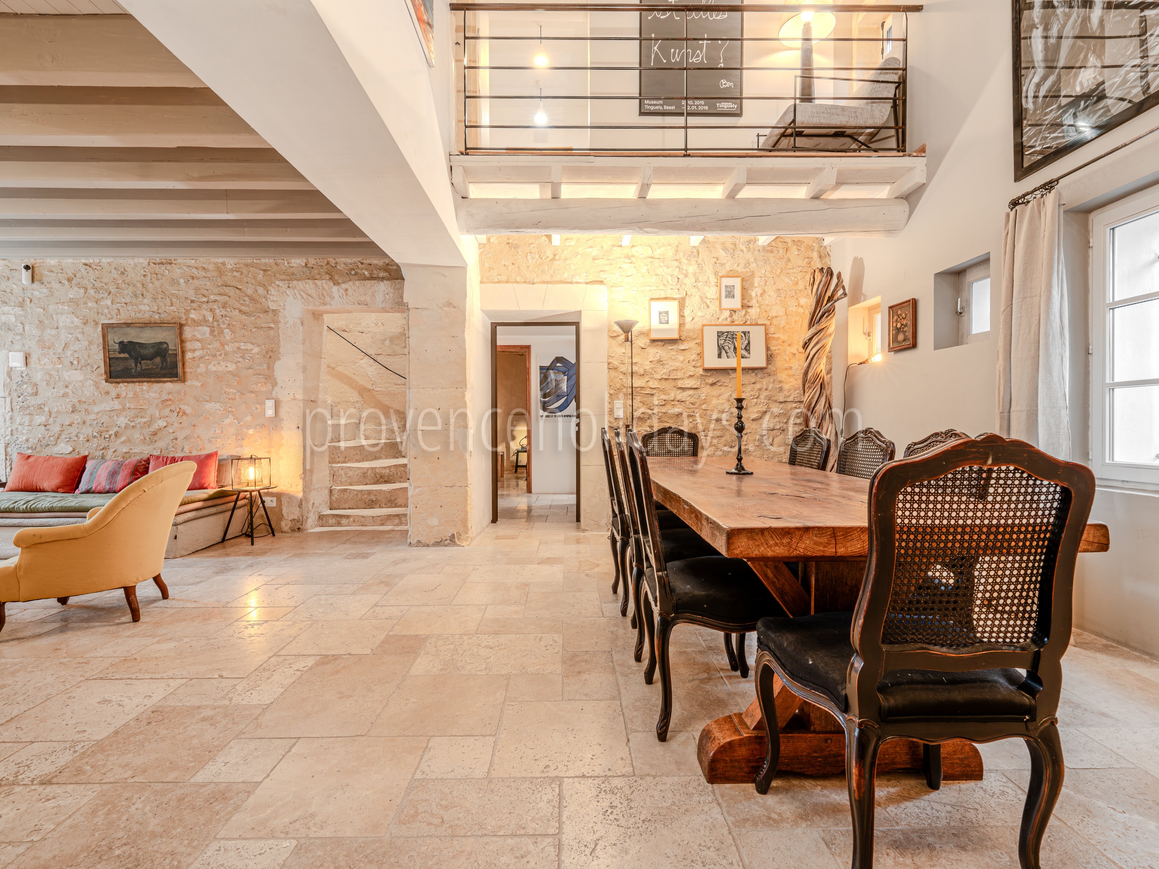 61 - Mas Vigueirat: Villa: Interior