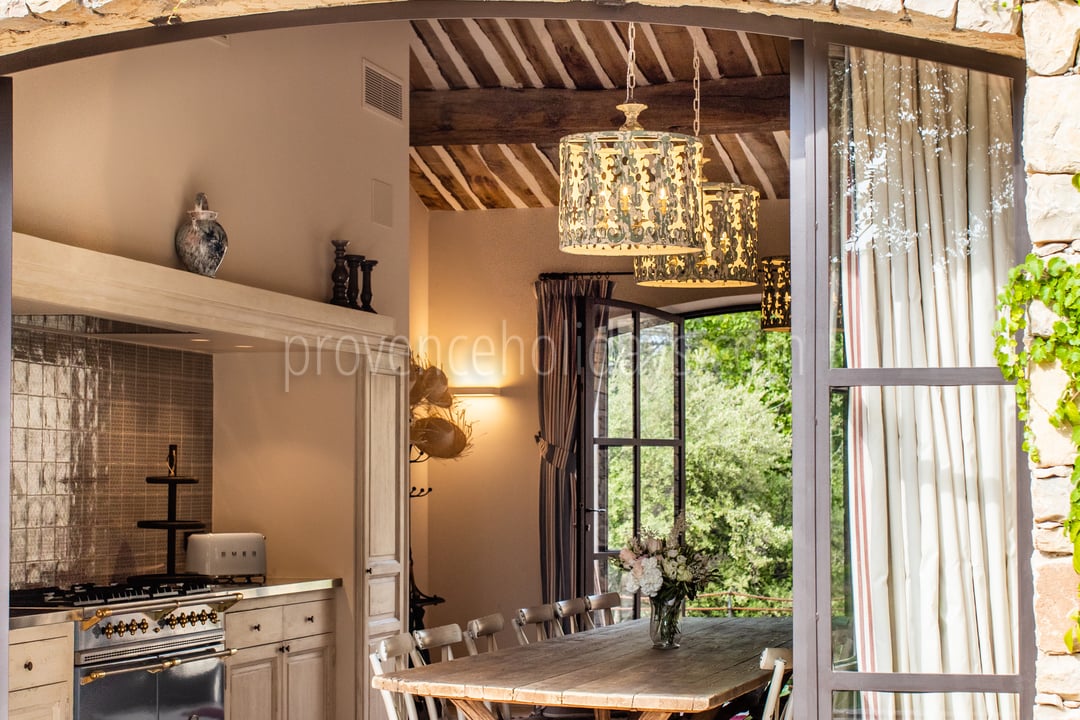 10 - Villa en Provence: Villa: Interior