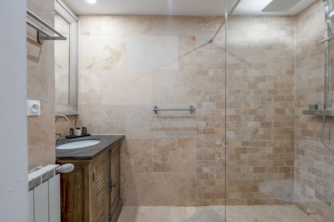 23 - Bastide des Chênes: Villa: Bathroom