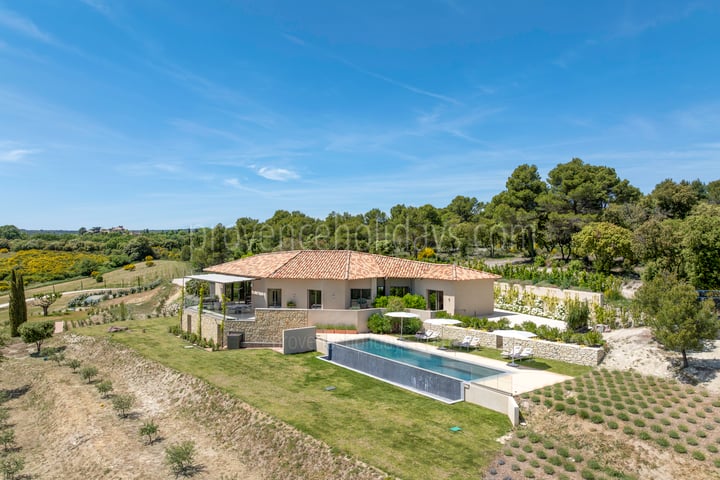 Uitzonderlijke villa tussen Murs en Gordes
