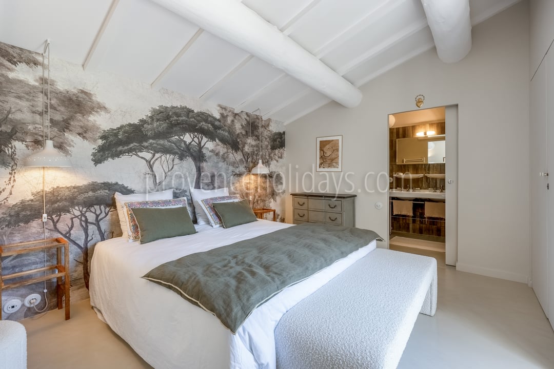 30 - Mas de la Burlande: Villa: Bedroom