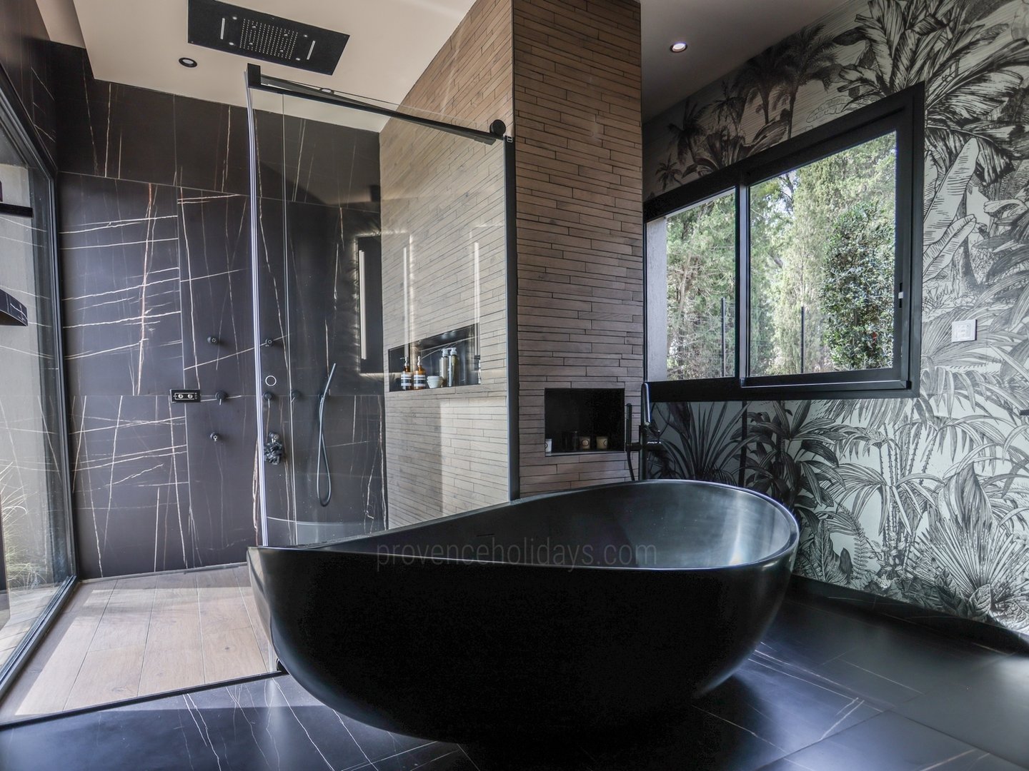 3 - Villa Bleue: Villa: Bathroom