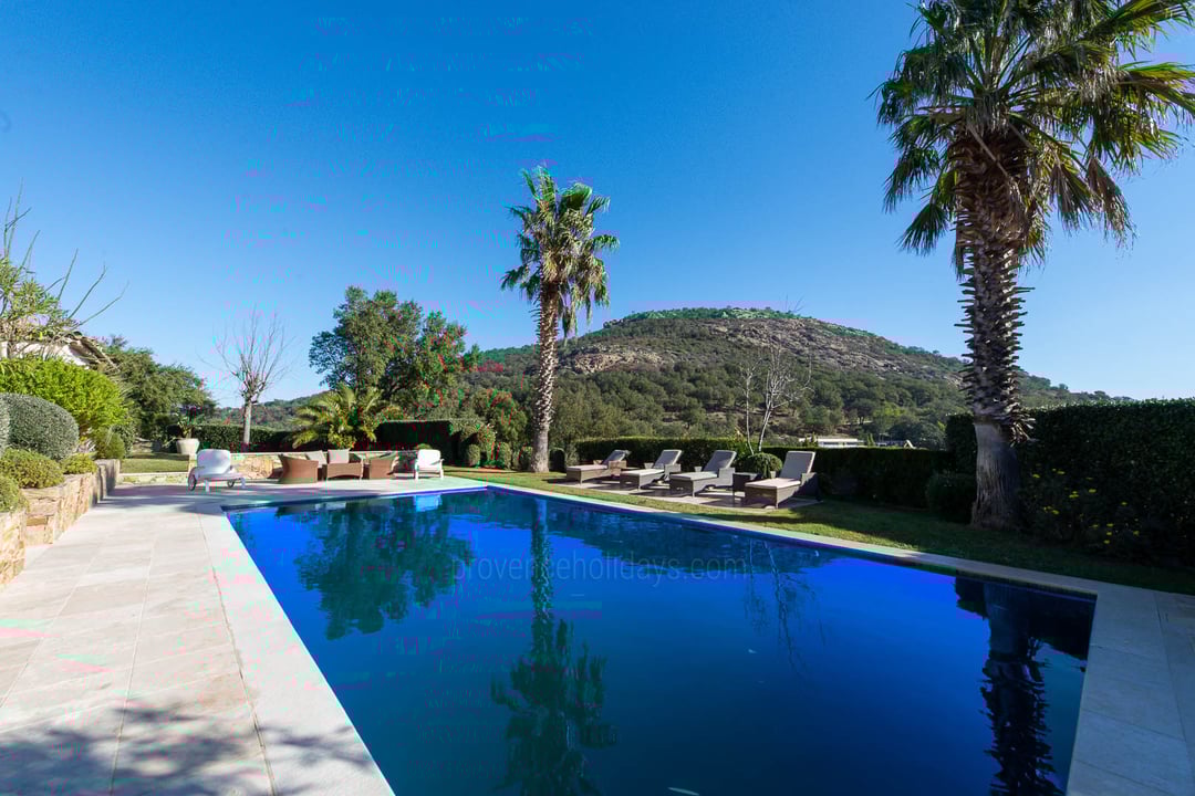 13 - Villa Grimaldi: Villa: Pool