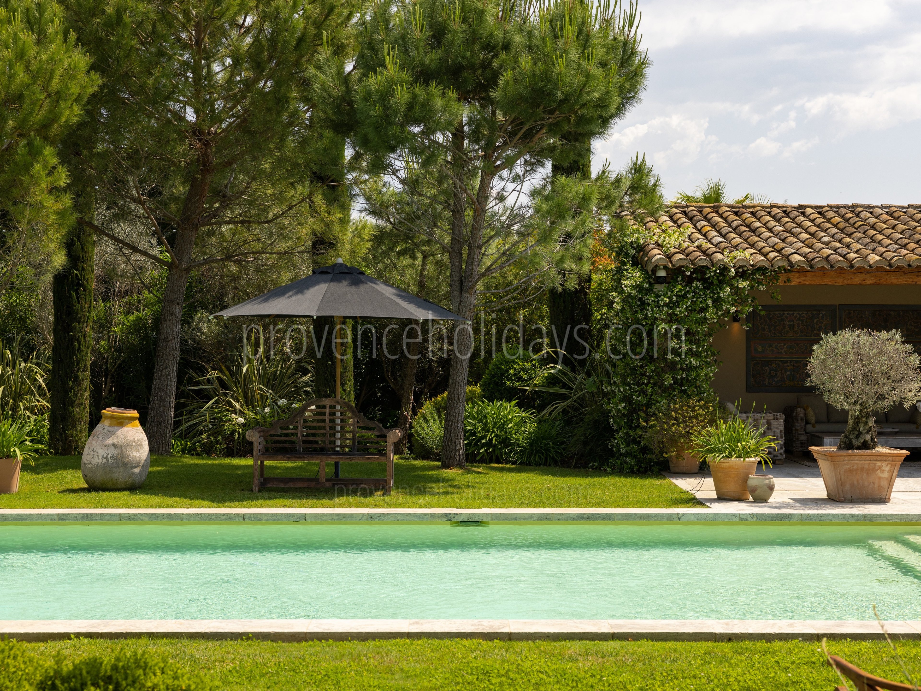 8 - Mas Paradis: Villa: Exterior