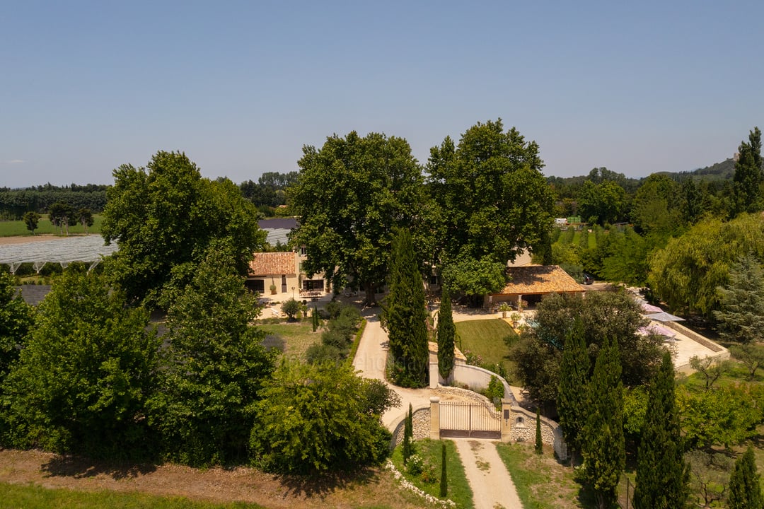 62 - La Bastide Lavande: Villa: Exterior