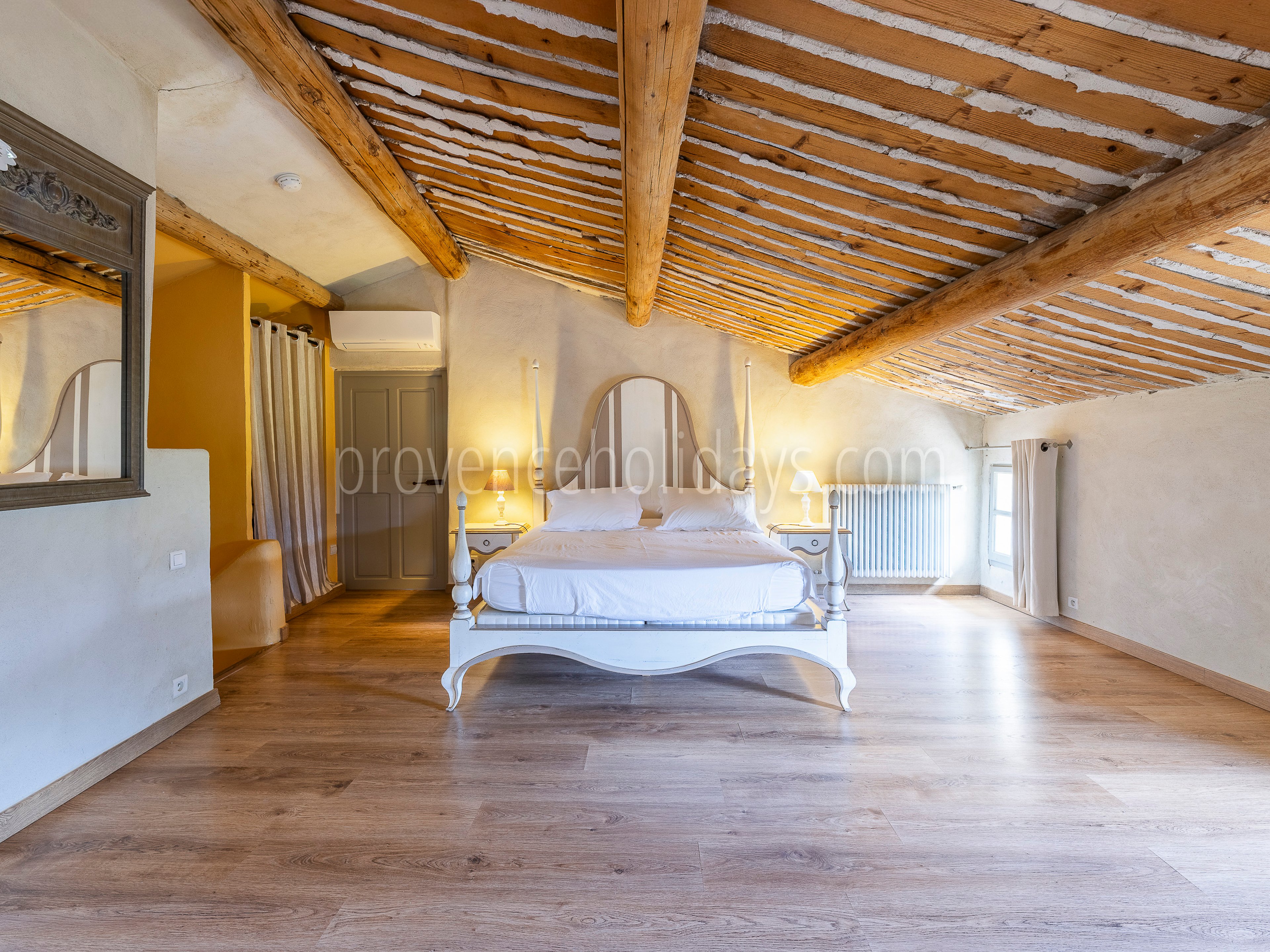 25 - La Grande Bastide d\'Ocre: Villa: Bedroom 5