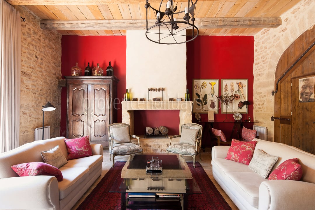 29 - Mas Pont-du-Gard: Villa: Interior