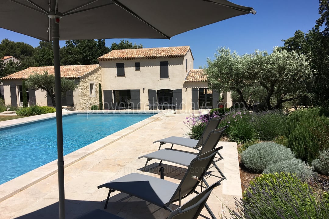 22 - Le Mas Provençal: Villa: Pool