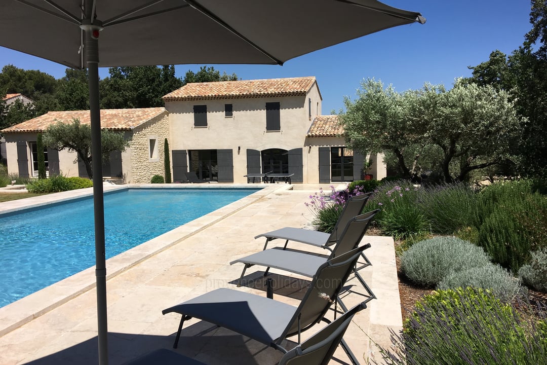 30 - Le Mas Provençal: Villa: Pool