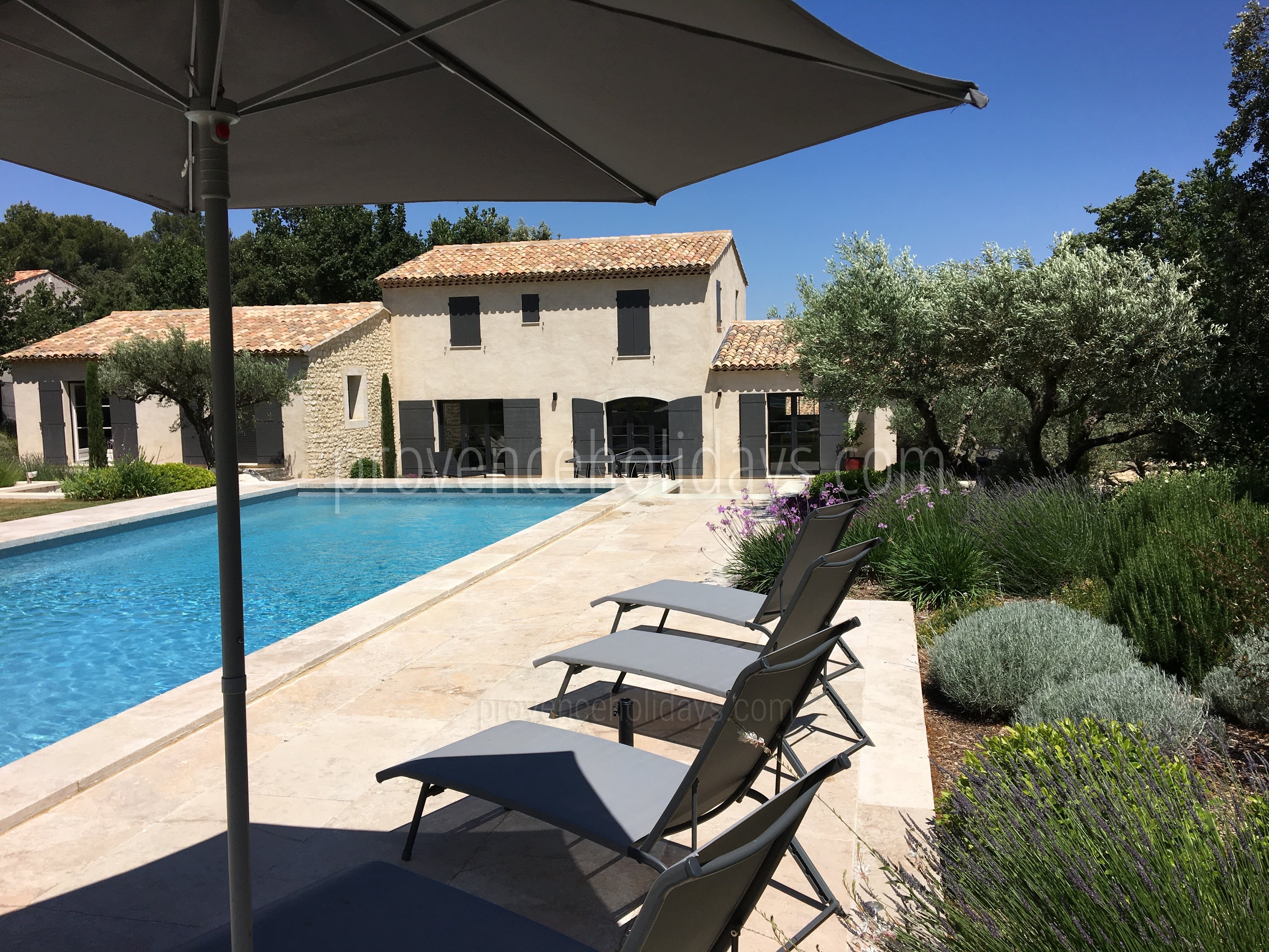 22 - Le Mas Provençal: Villa: Pool