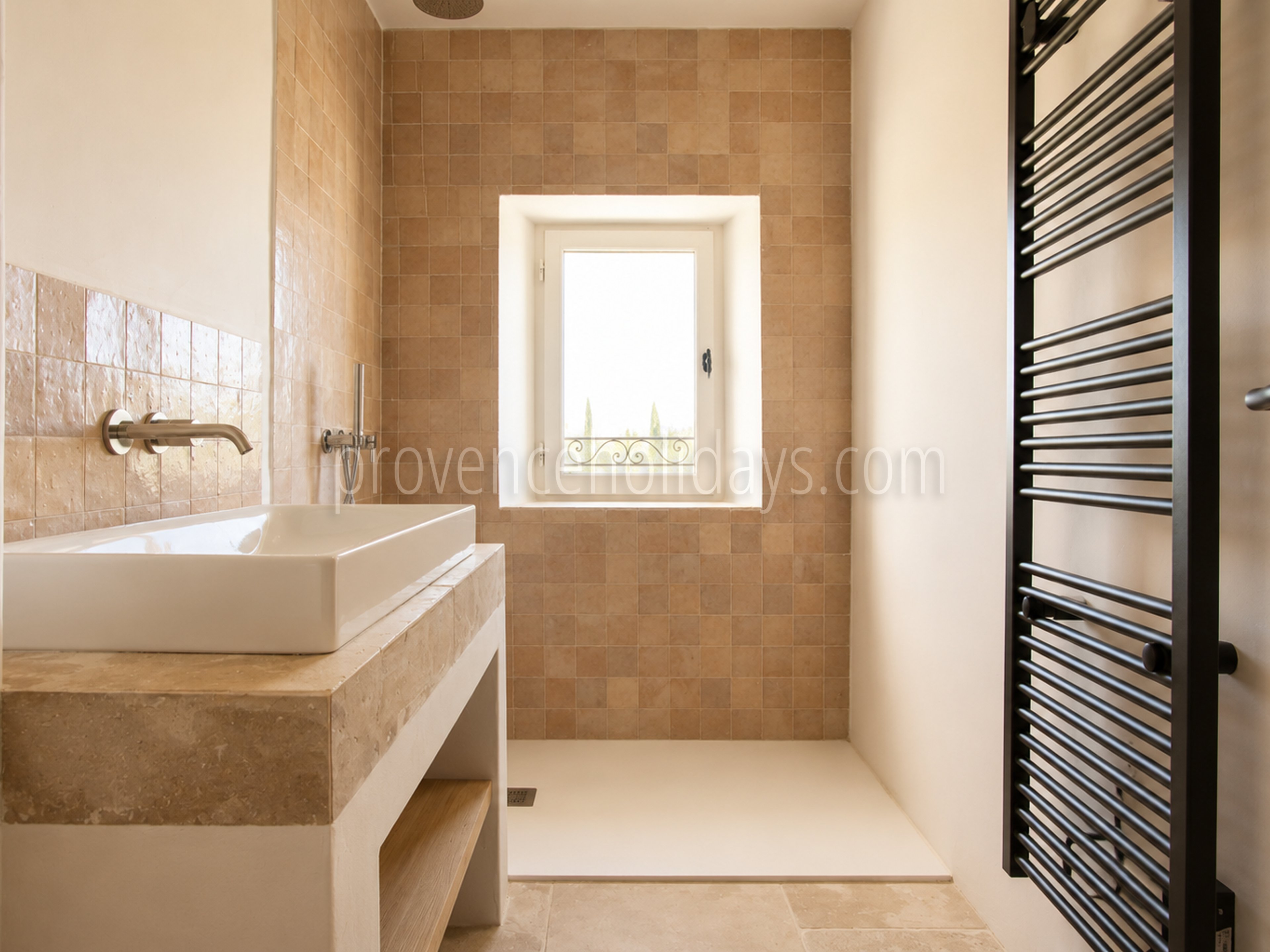 64 - Mas provençal à Eygalières: Villa: Bathroom