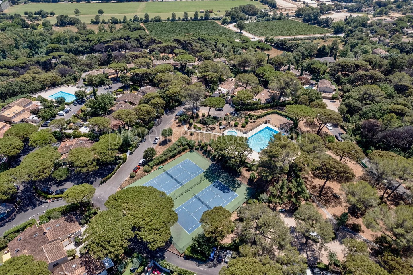 19 - Quiet house in Gassin: Villa: Pool
