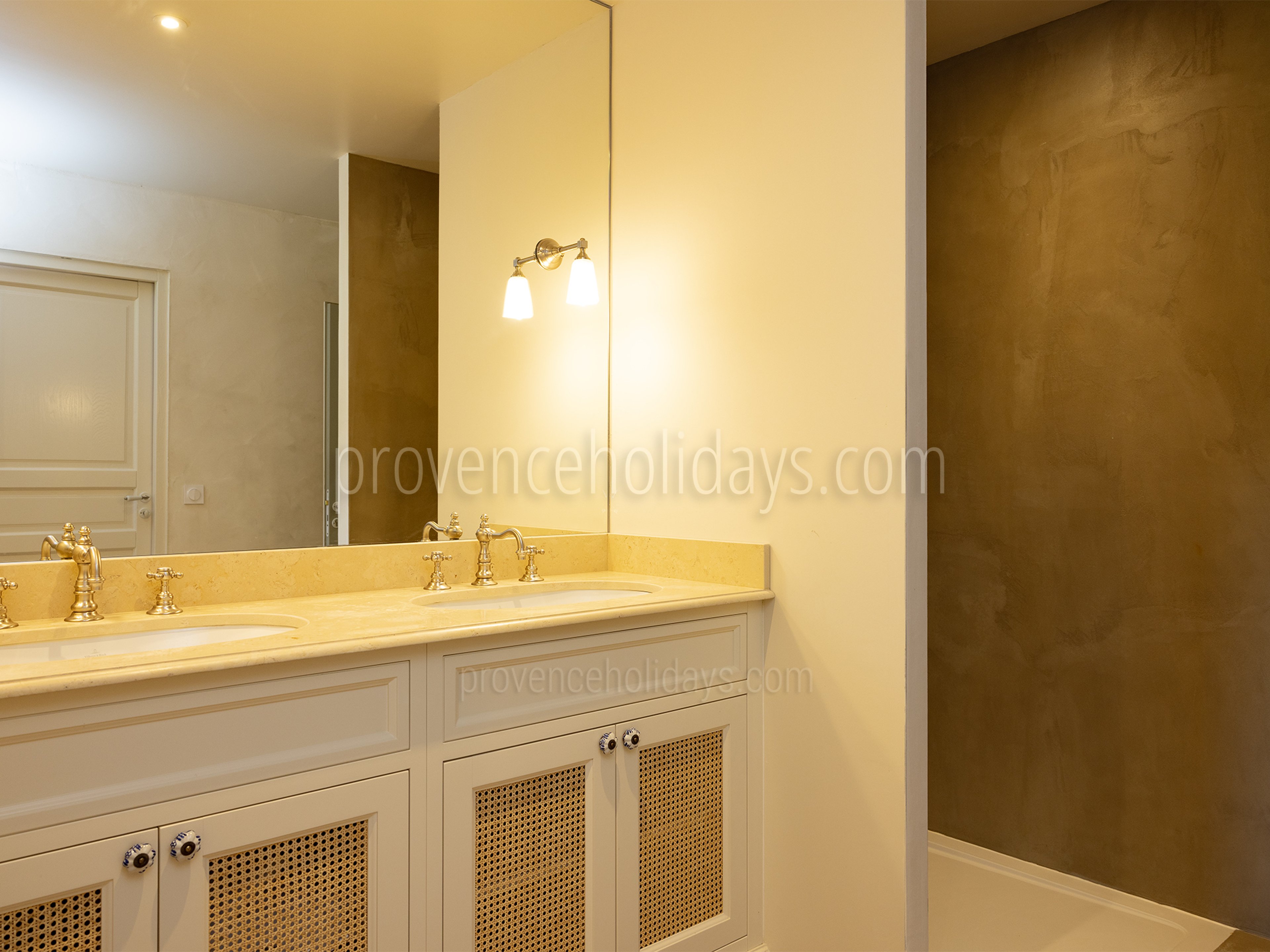 50 - Bastide Mouriès: Villa: Bathroom