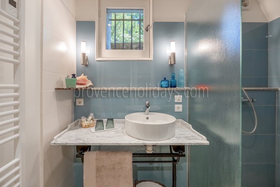 13 - Mas des Brumes: Villa: Bathroom 1