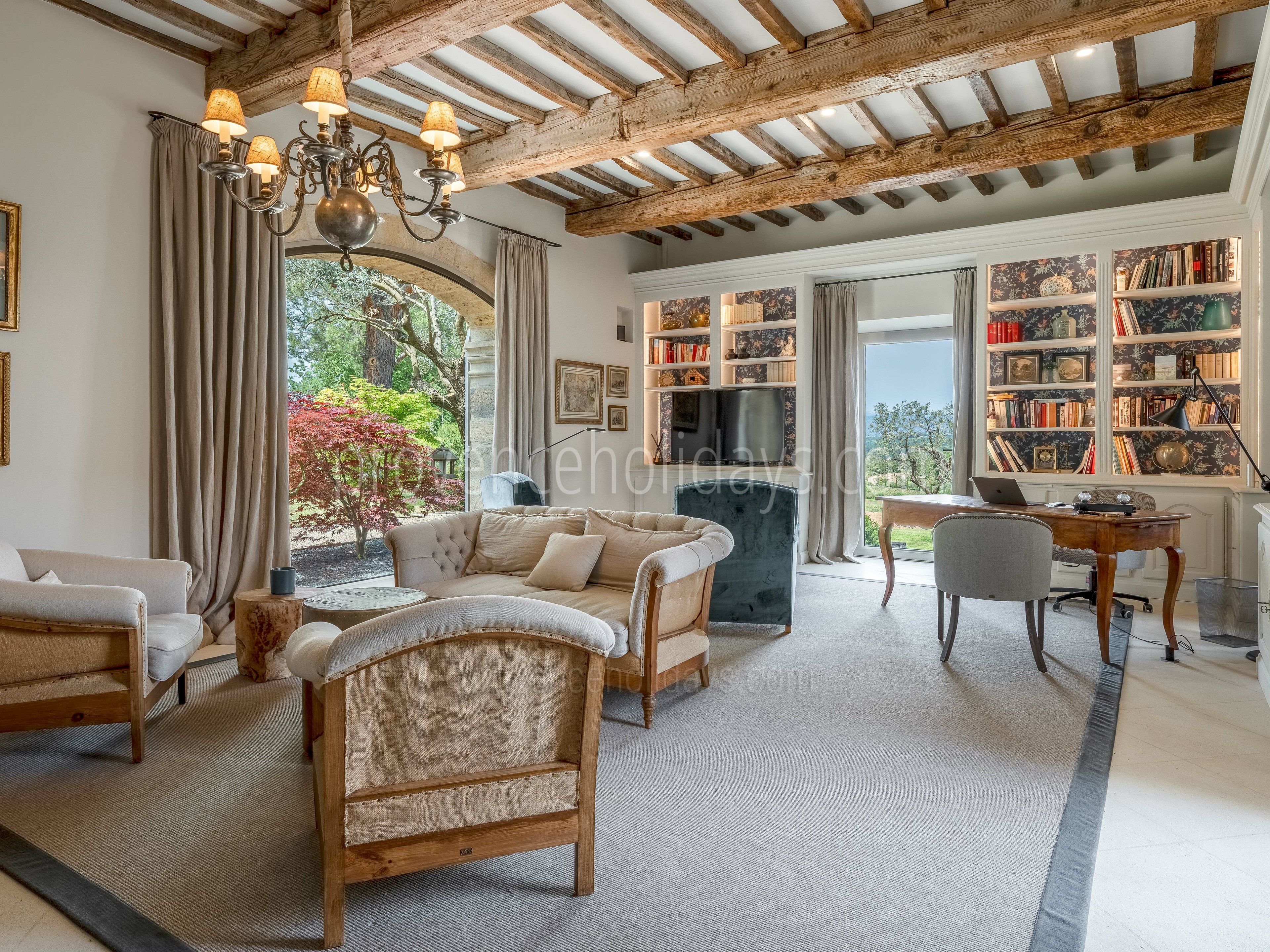 30 - Le Mas de Goult (24): Villa: Interior