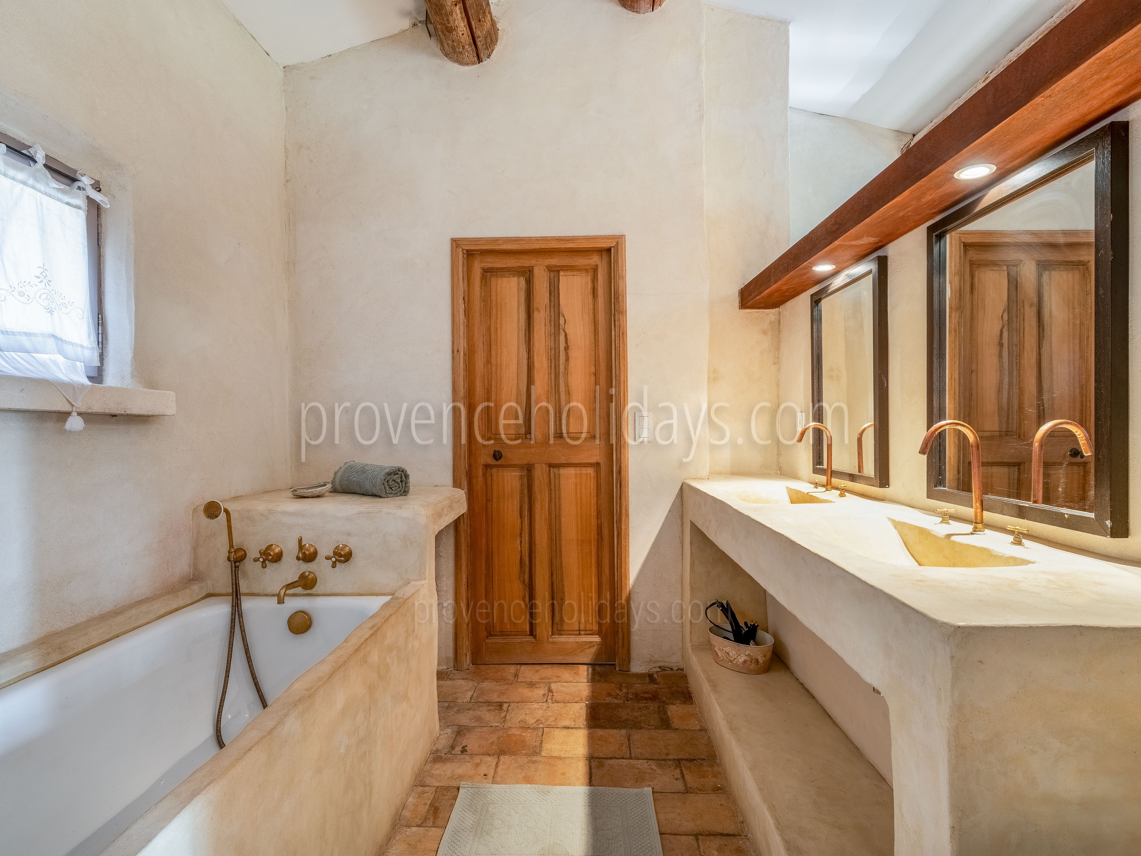 43 - Maison Paradou: Villa: Bathroom