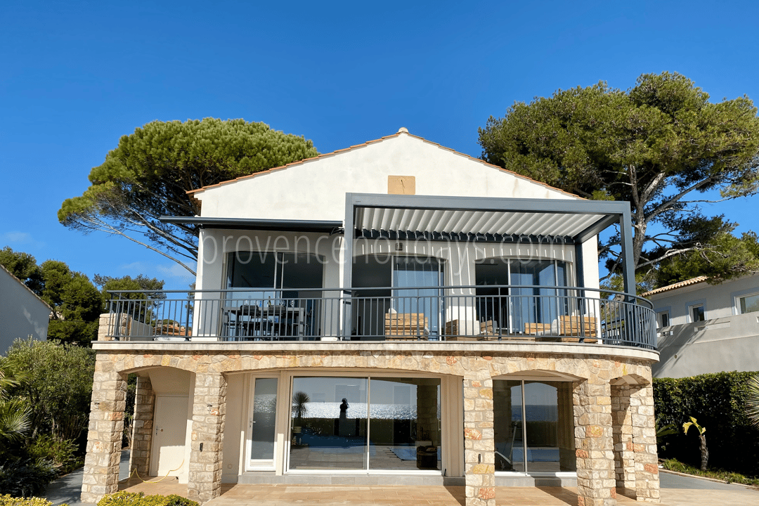 12 - Villa Azur: Villa: Exterior