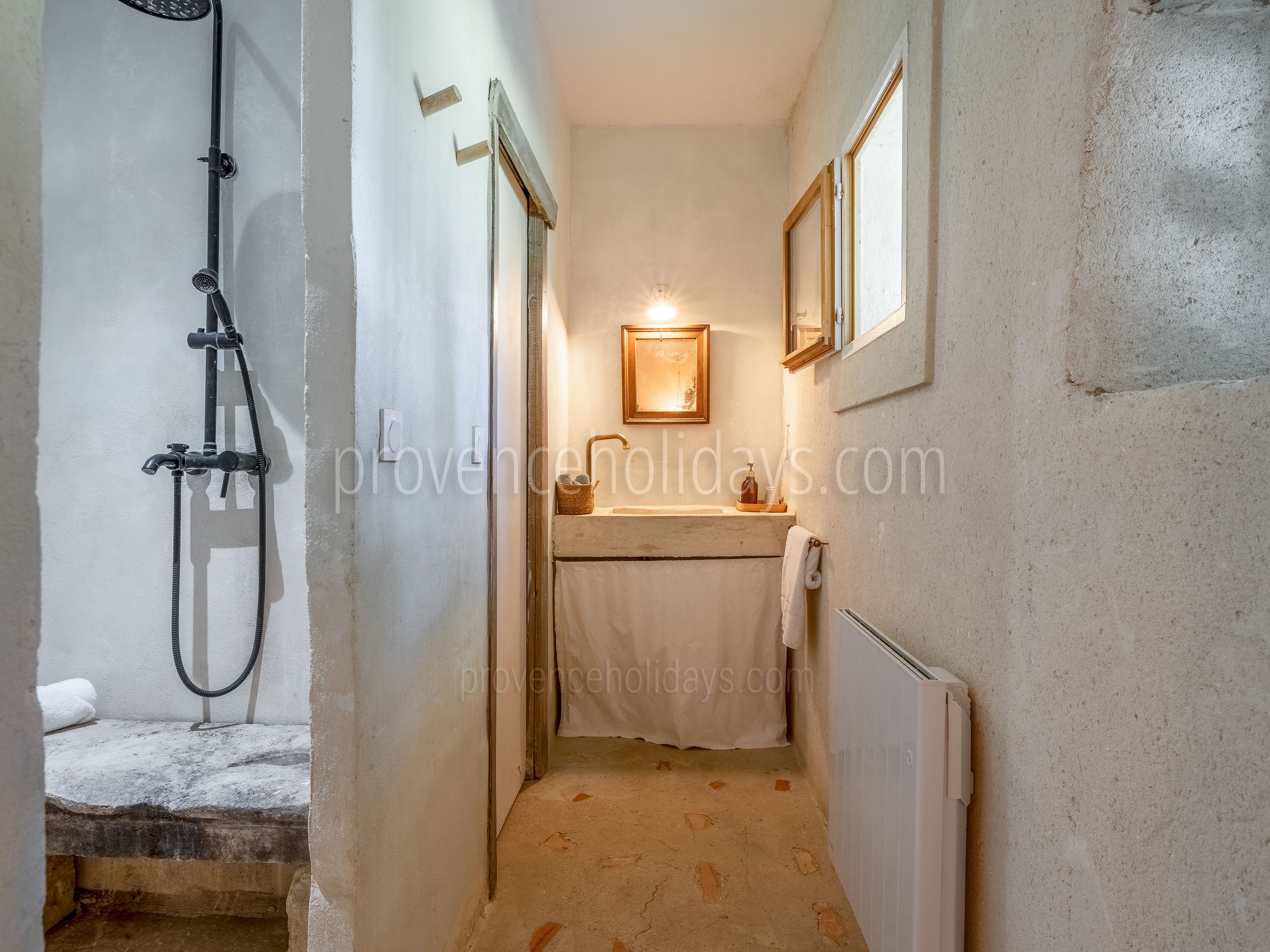 38 - Mas des Champs: Villa: Bathroom
