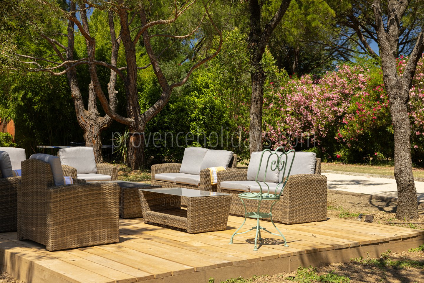 24 - Le Mas Seren: Villa: Exterior