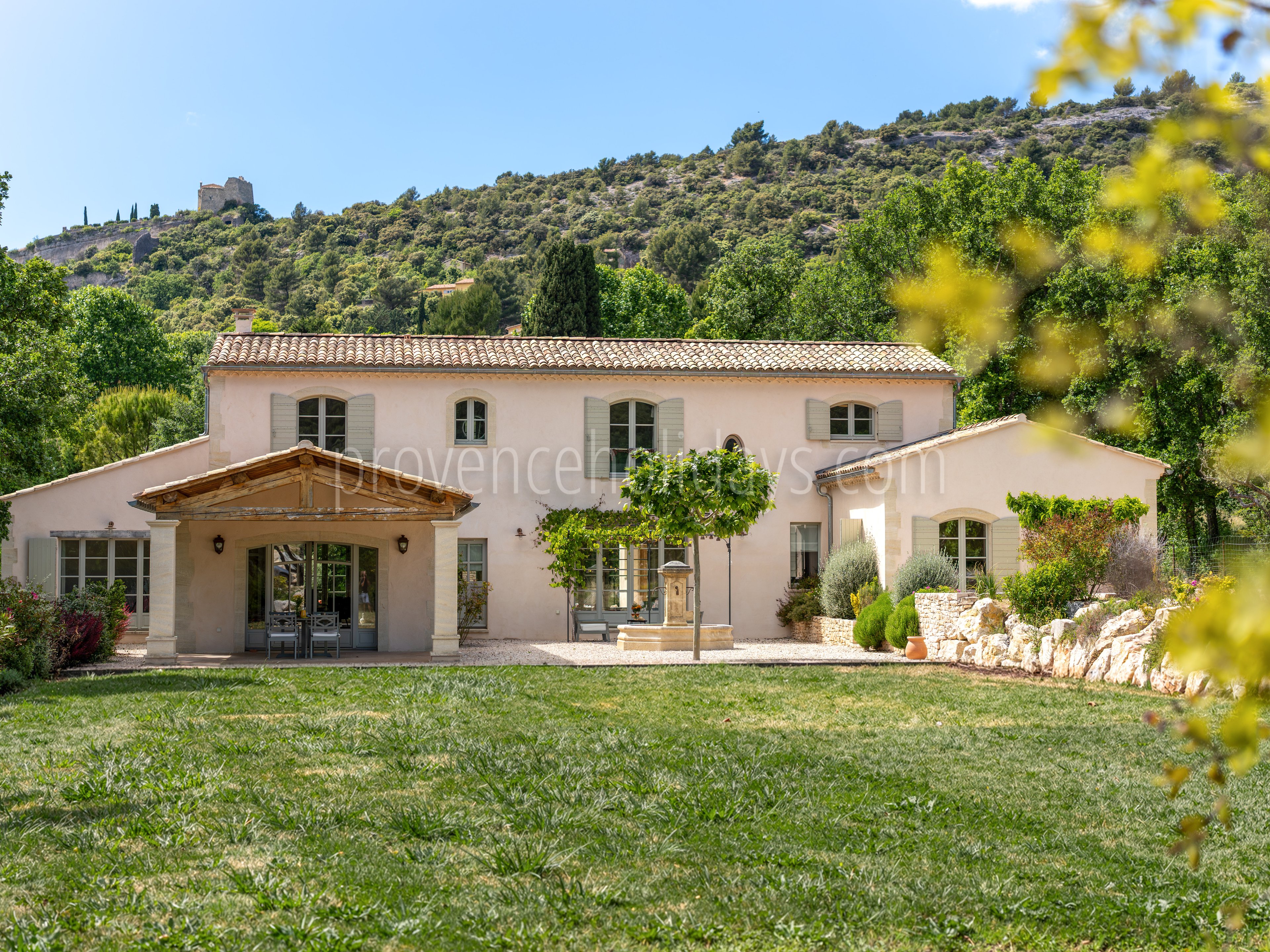 57 - Villa Fontis: Villa: Exterior