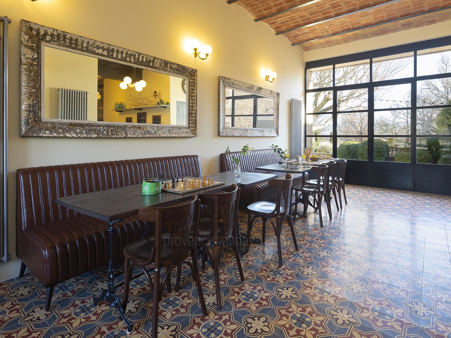 15 - Bastide de Goult: Villa: Interior