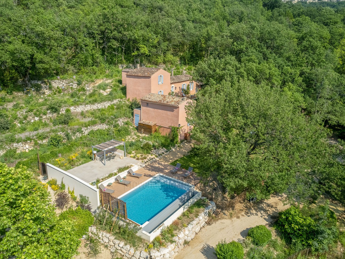 3 - Les Maisons de Saignon: Villa: Exterior