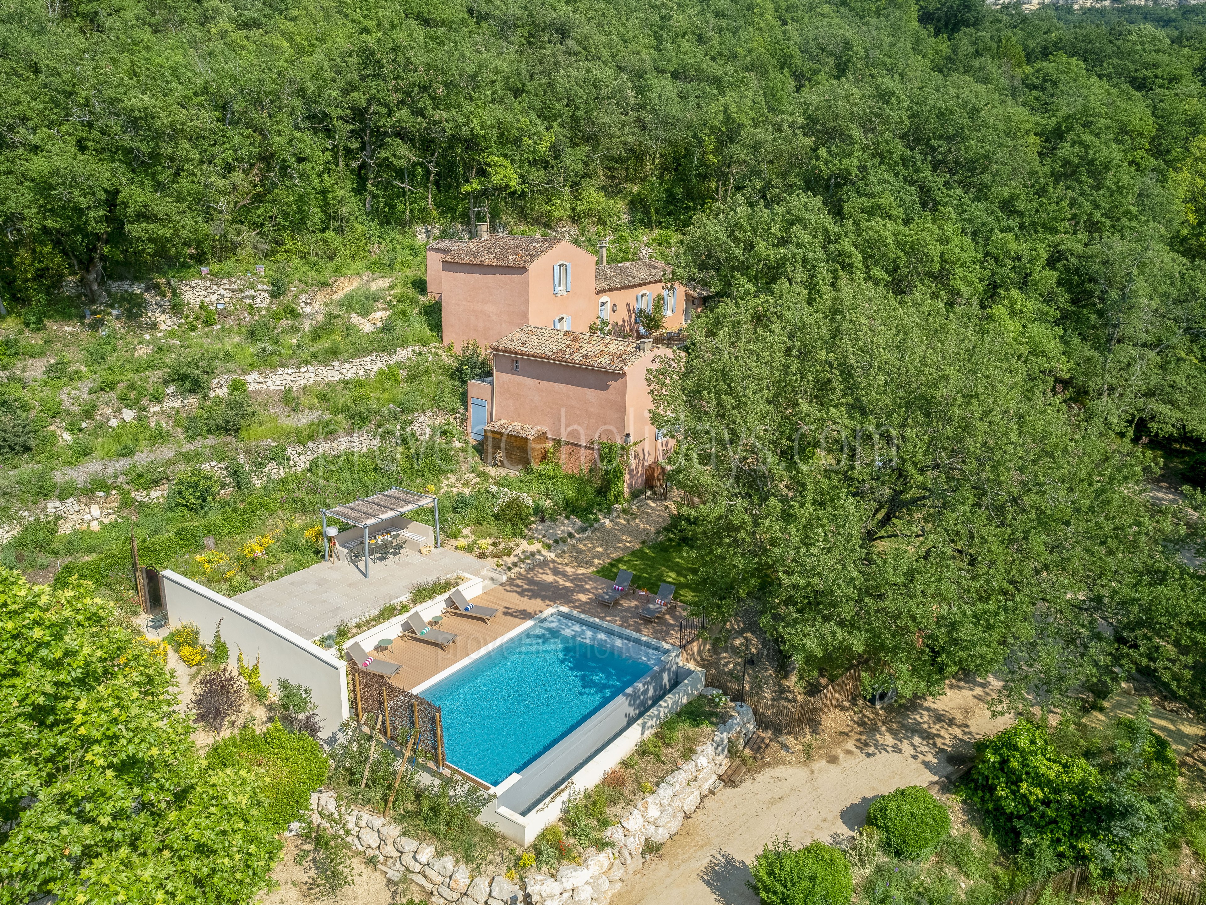 2 - Les Maisons de Saignon: Villa: Exterior