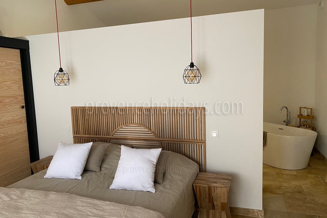 4 - Maison Poulinas: Villa: Bedroom