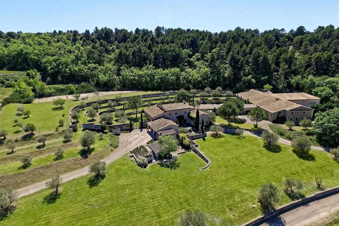 5 - Le Mas de Goult (24): Villa: Exterior